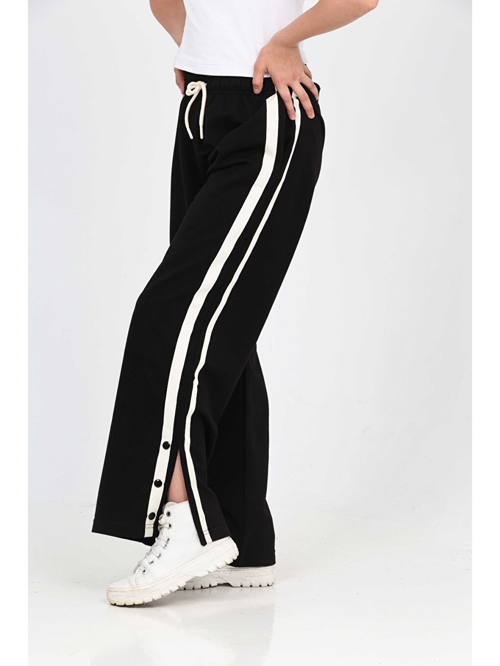 Siyah Kız Çocuk Boydan Şeritli Eşofman Alt-3