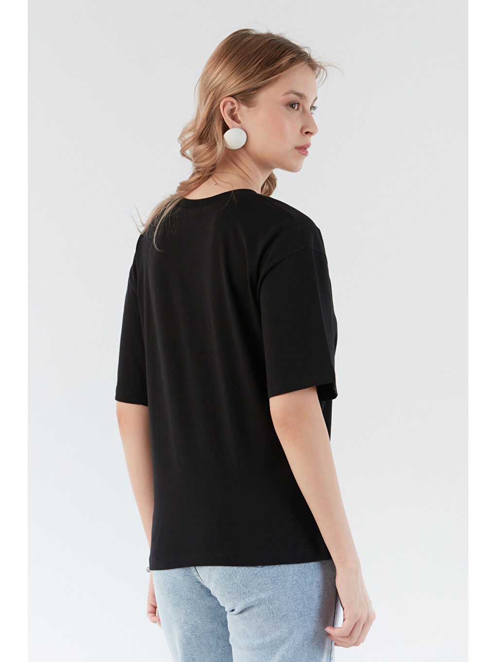 Siyah Kurdele Ve Yazı Baskılı Oversize Tişört-2