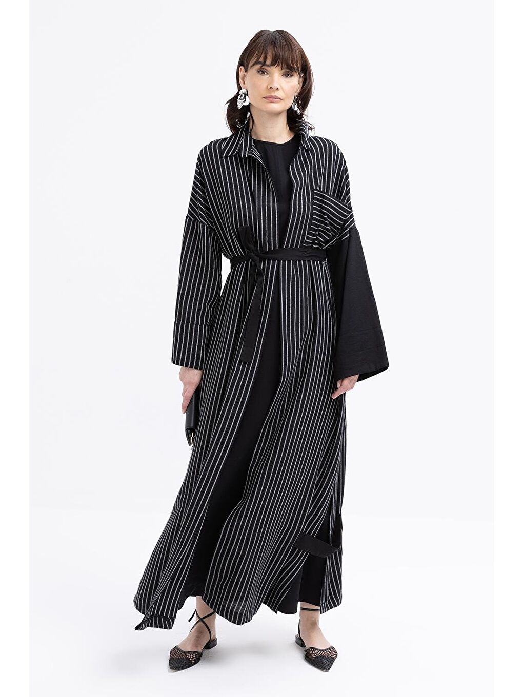 Siyah-Hırkalı Kolsuz Elbiseli Takım-1