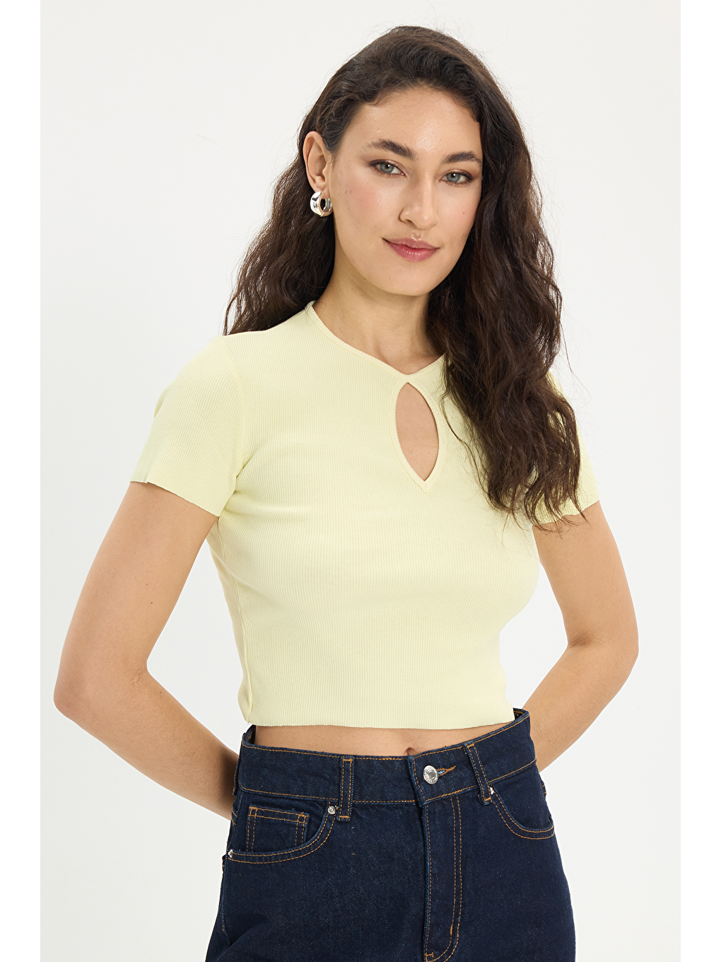 Kadın Slim Fit Dar Kesim %100 Pamuk Kısa Kollu Bisiklet Yaka Yeşil Crop