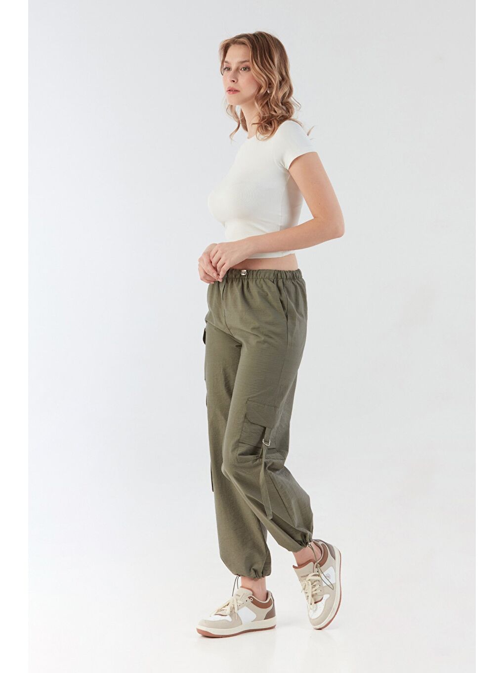 Haki Beli Lastikli Paraşüt Kumaş Pantolon-3