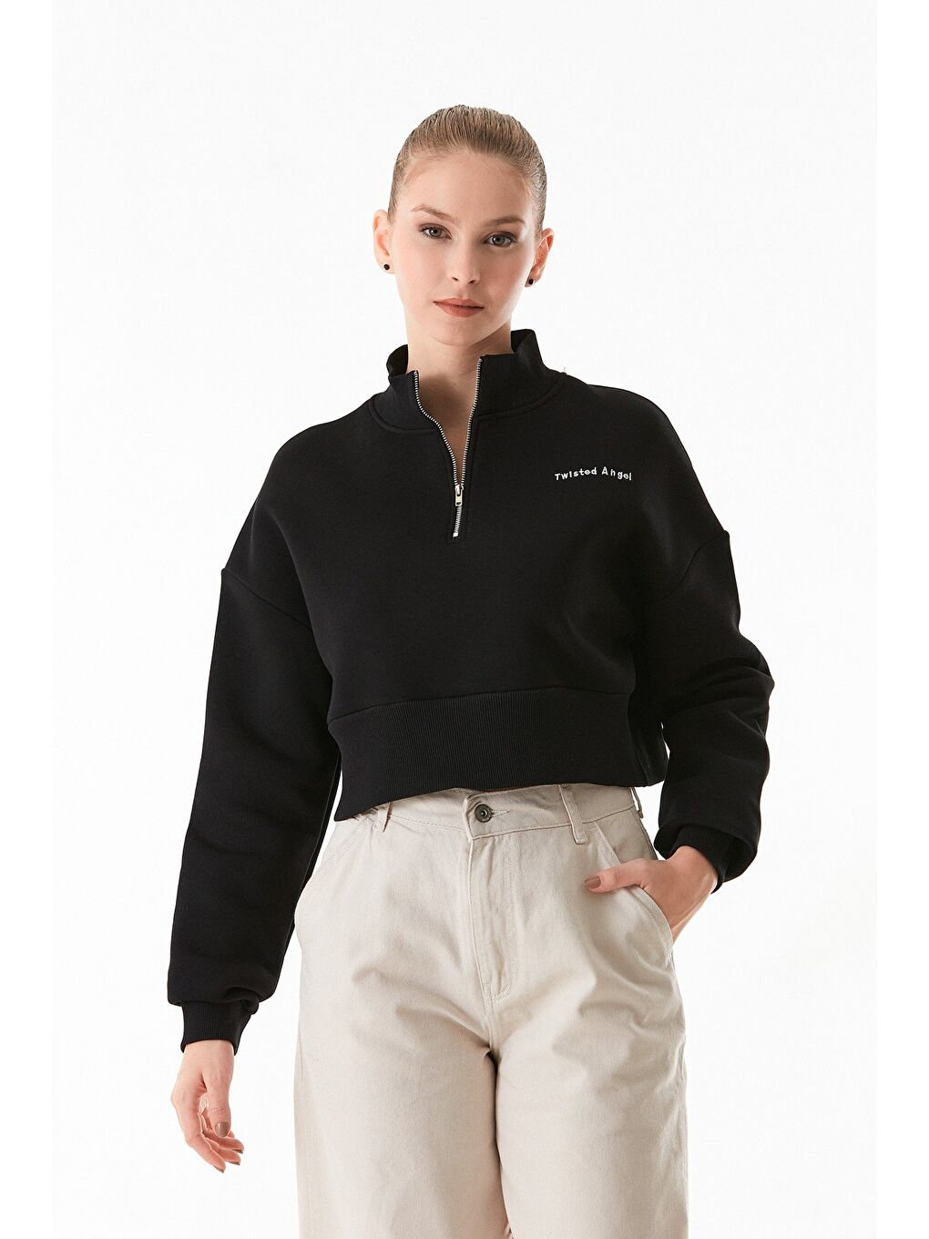 Siyah 3 İplik Twisted Angel Yazı Nakışlı Yarım Fermuarlı Crop Sweatshirt