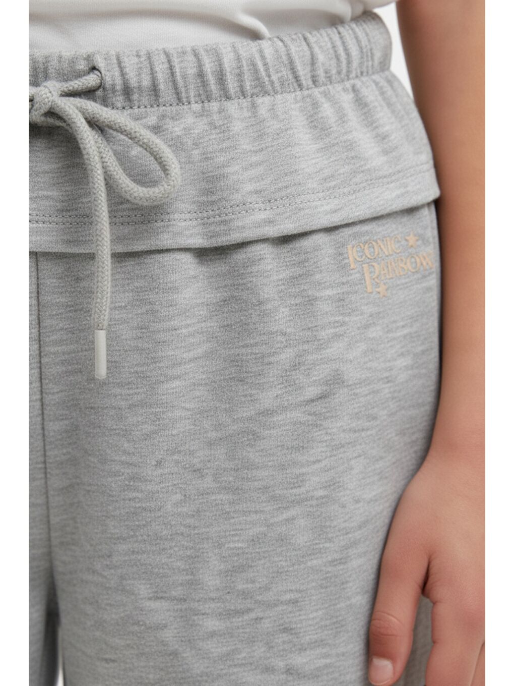 Gri Kız Çocuk Beli Lastikli  Bağlamalı Düz Paça Baskılı Kapri 25002-4
