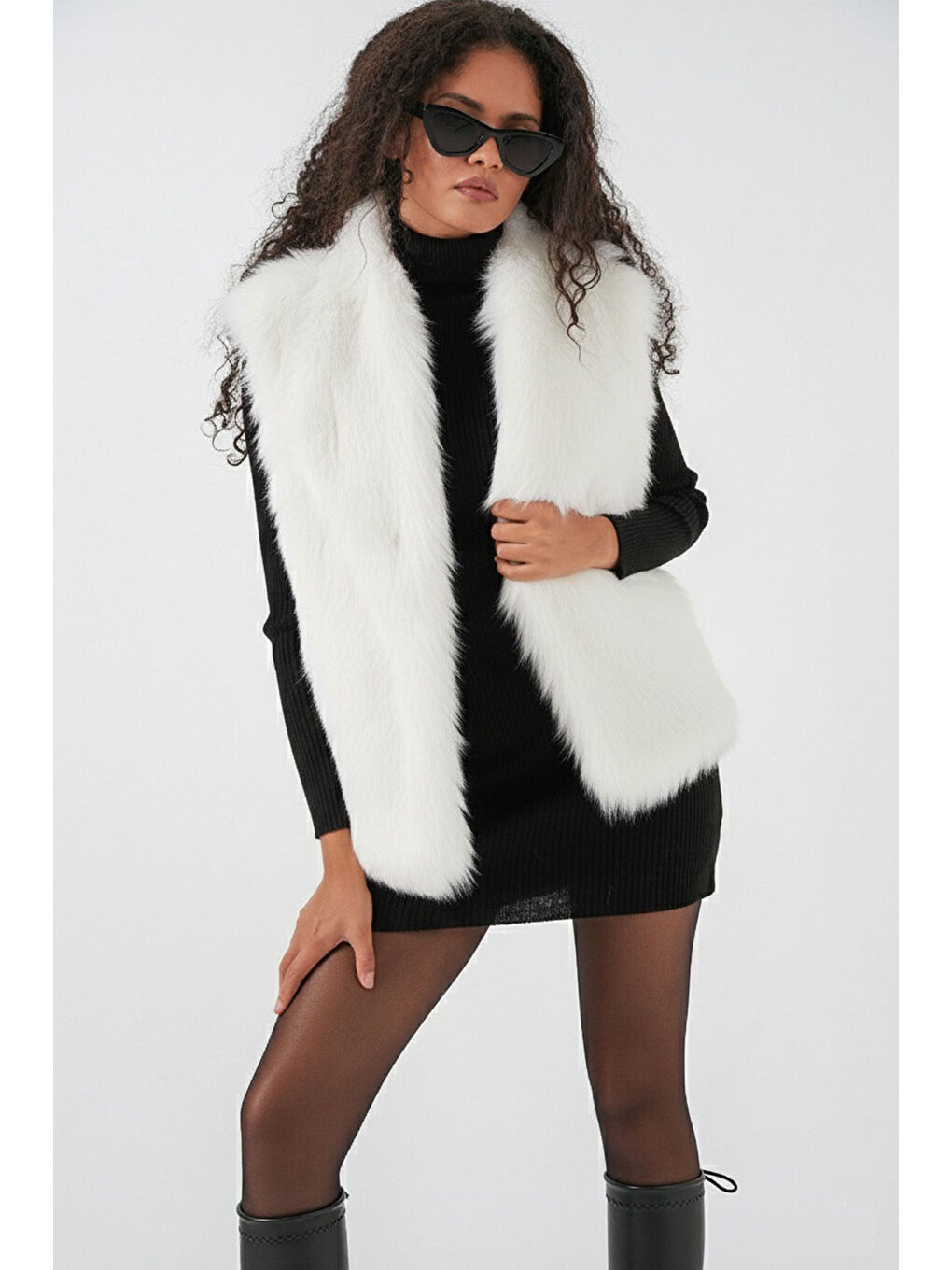 6804 Kadın Kürklü Yelek - Beyaz