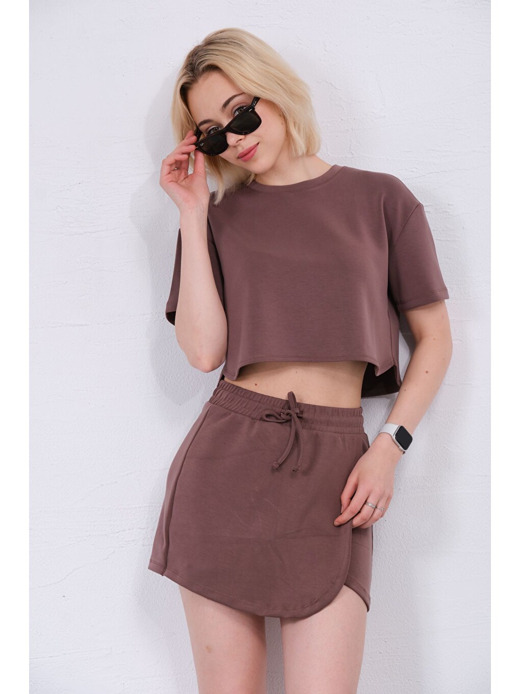 Kahverengi Modal Karışımlı Çift Görünümlü Şort Etek – Beli Lastikli Ve Bağcıklı, Örme Kadın Skort @treviso-6