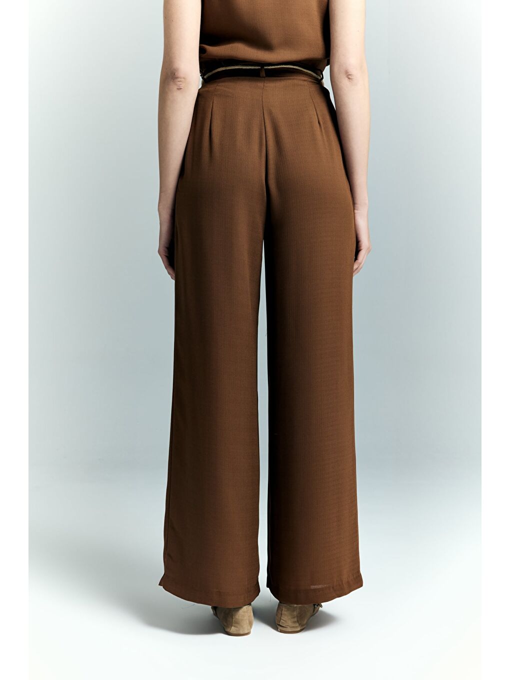 Kahverengi Kemer Detaylı Pantolon - Kahve-5