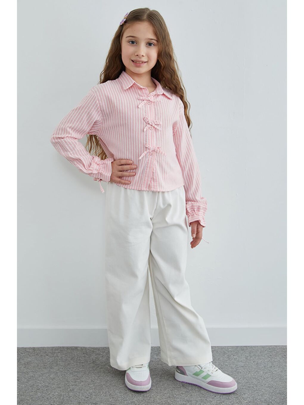 Pembe Çizgili Fiyonk Detaylı Kız Çocuk Crop Gömlek-2