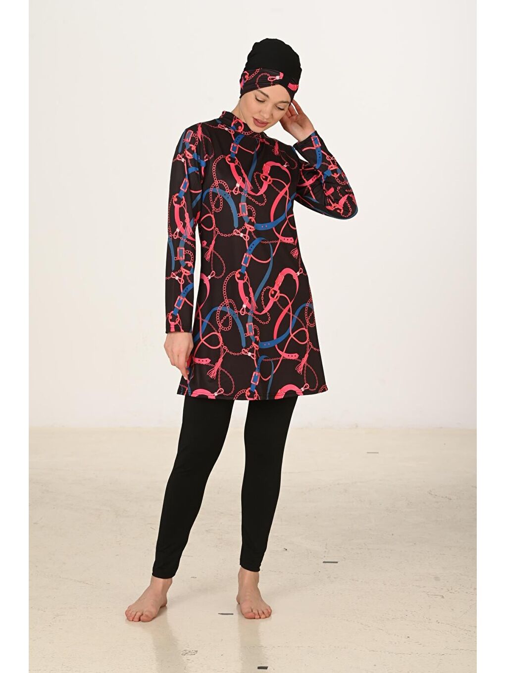 Siyah Tam Kapalı Elastanlı Tesettür Mayo 3408-2