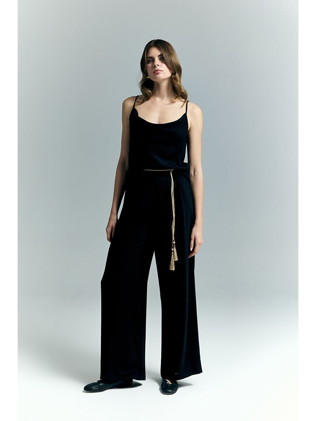 Kemer Detaylı Pantolon - Siyah