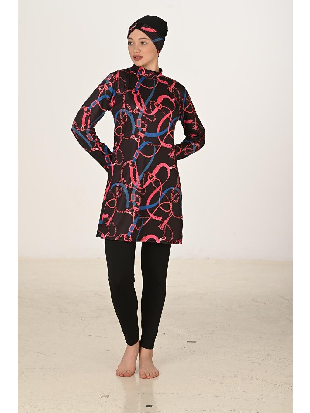 Siyah Tam Kapalı Elastanlı Tesettür Mayo 3408-4