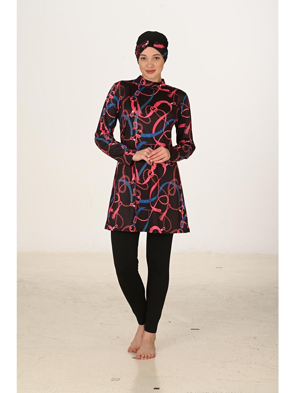 Siyah Tam Kapalı Elastanlı Tesettür Mayo 3408