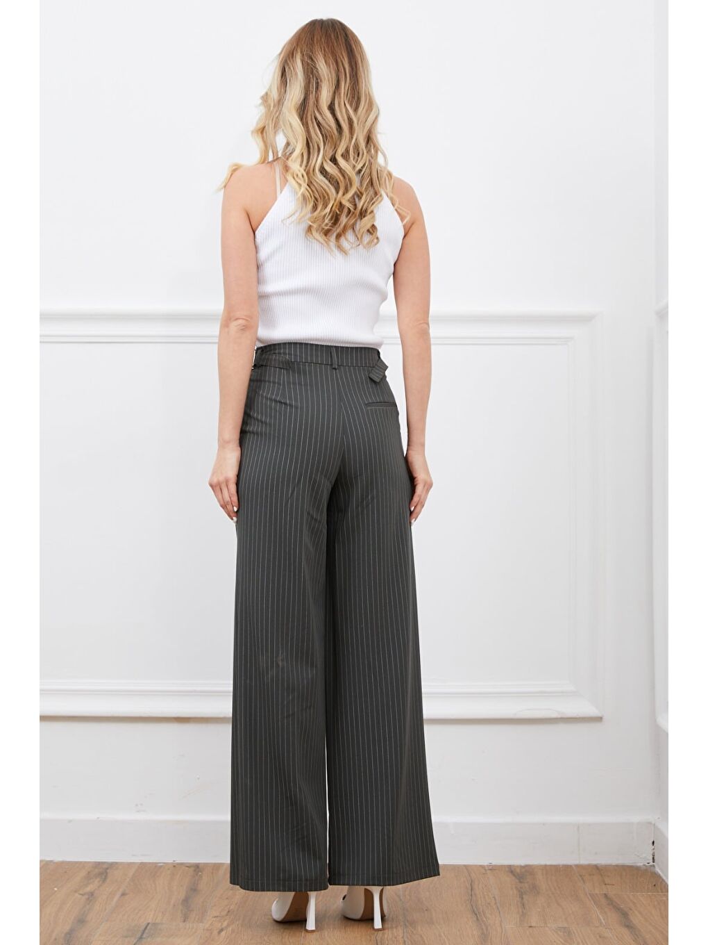 Haki Çizgili Pileli Kemer Detaylı Kumaş Pantolon-2