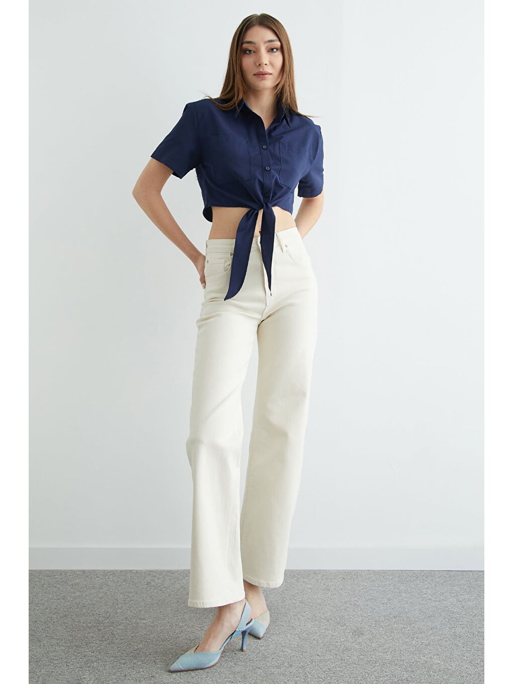 Lacivert Önü Bağlamalı Çift Cepli Crop Gömlek-2