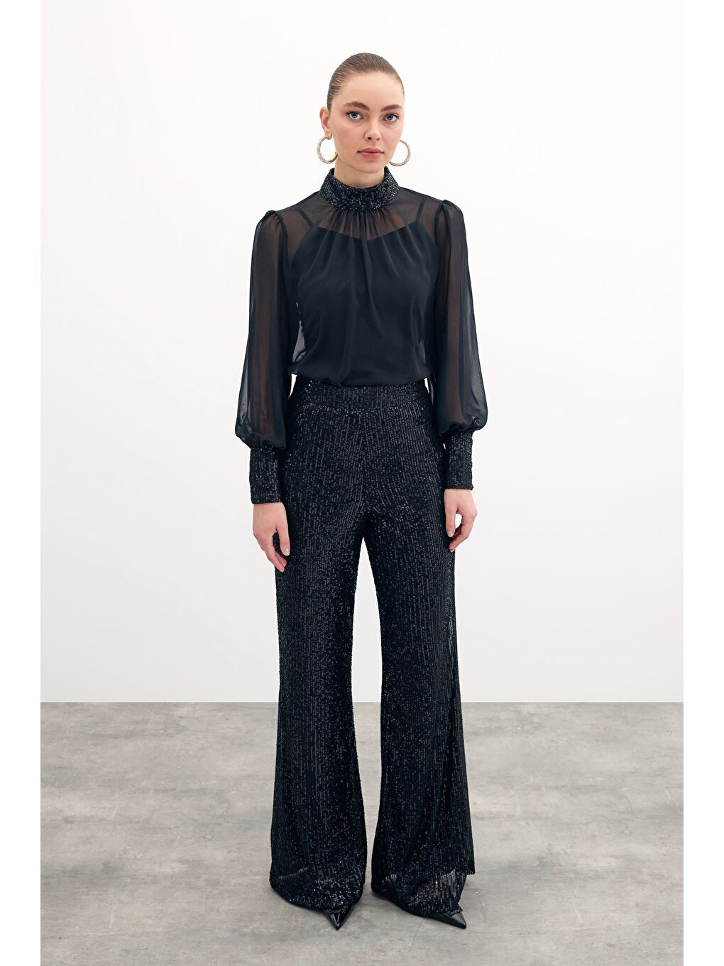 Payet Detaylı Bluz - Siyah-1