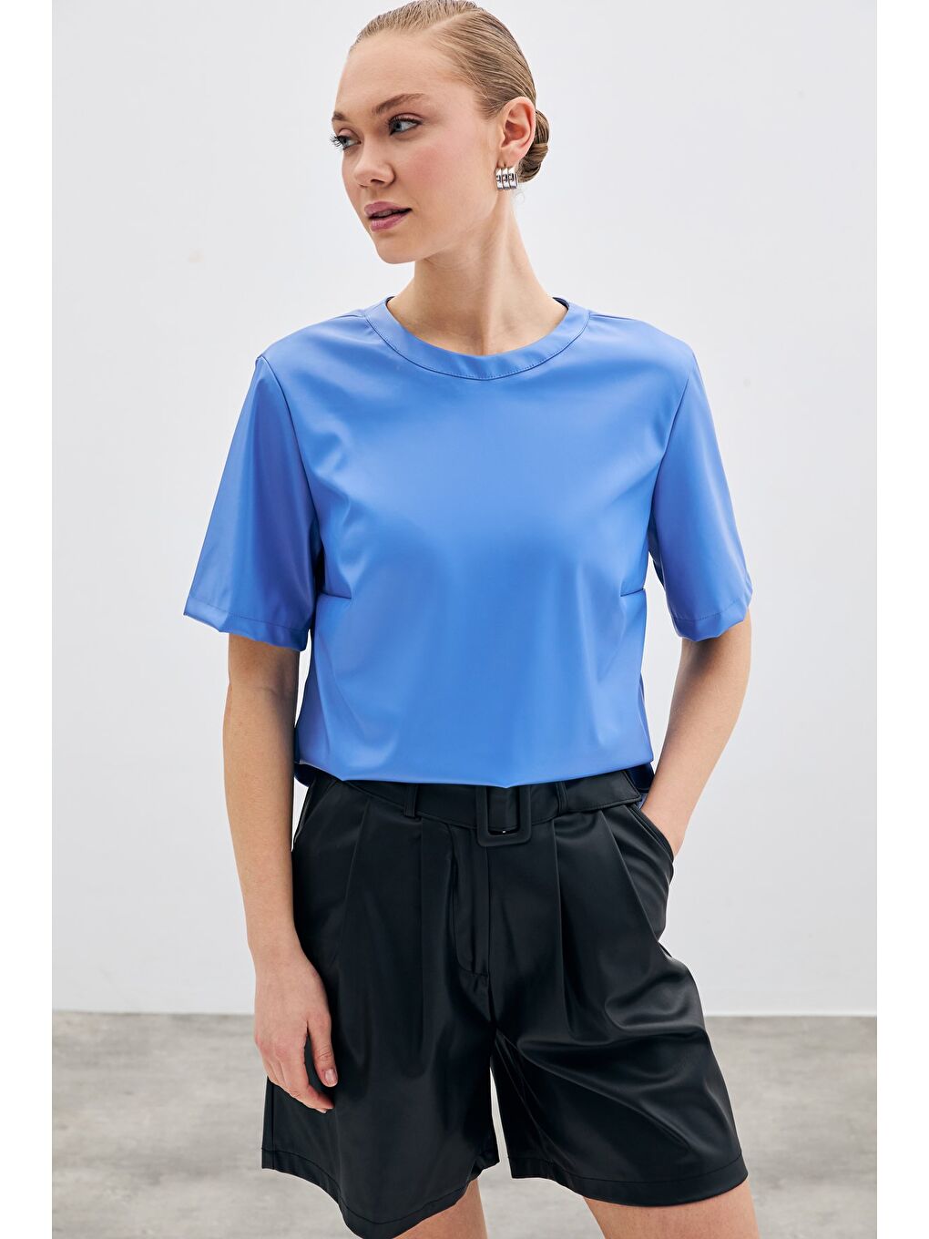 SATEEN Kısa Kol Deri Bluz - Mavi - 2