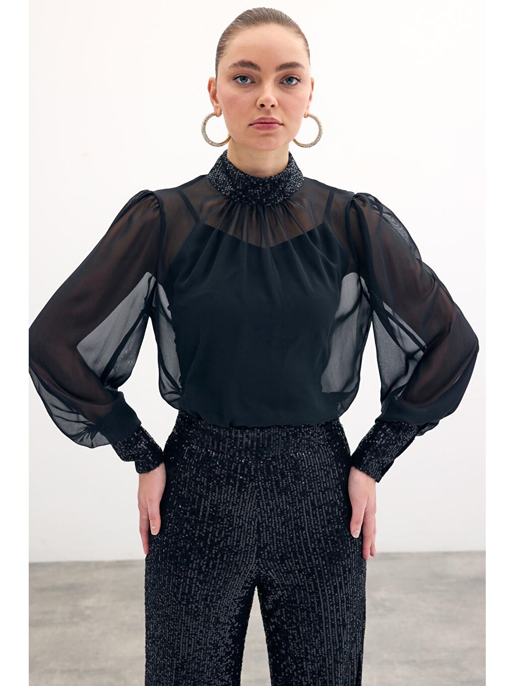 Payet Detaylı Bluz - Siyah-2