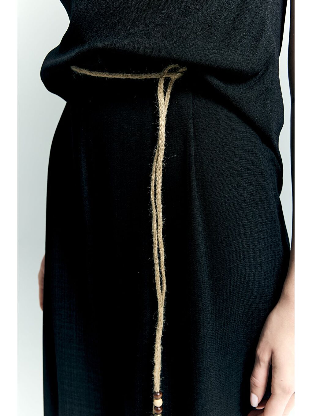 Kemer Detaylı Pantolon - Siyah-4