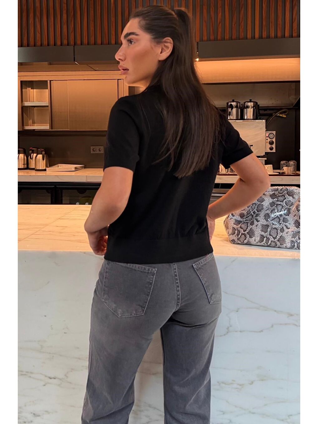 Siyah Bisiklet Yaka Kadın Triko Tişört Mg2703-5