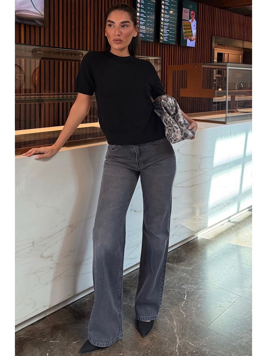 Siyah Bisiklet Yaka Kadın Triko Tişört Mg2703-6