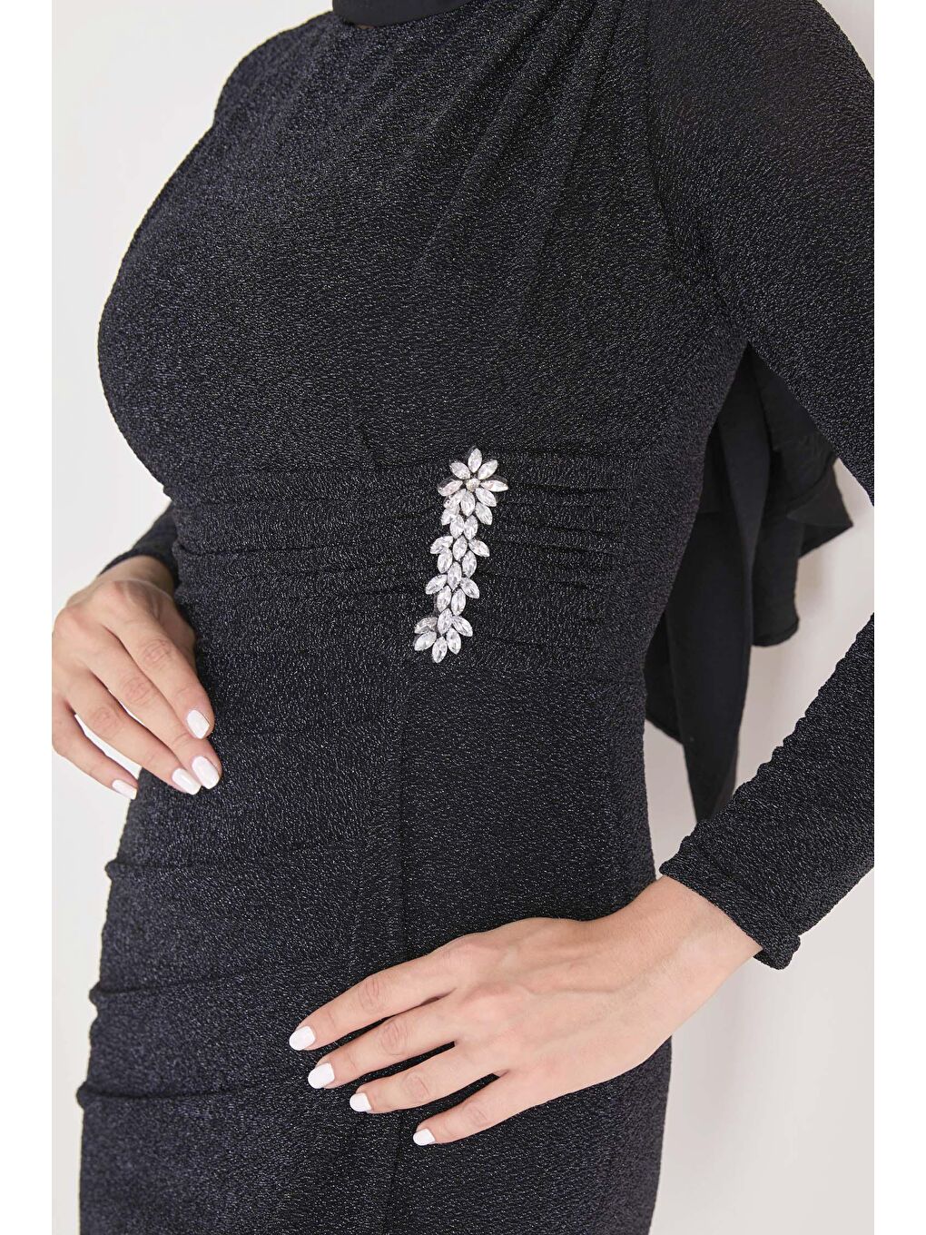 Bisiklet Yaka Kadın Siyah Abiye Elbise - 23117-5