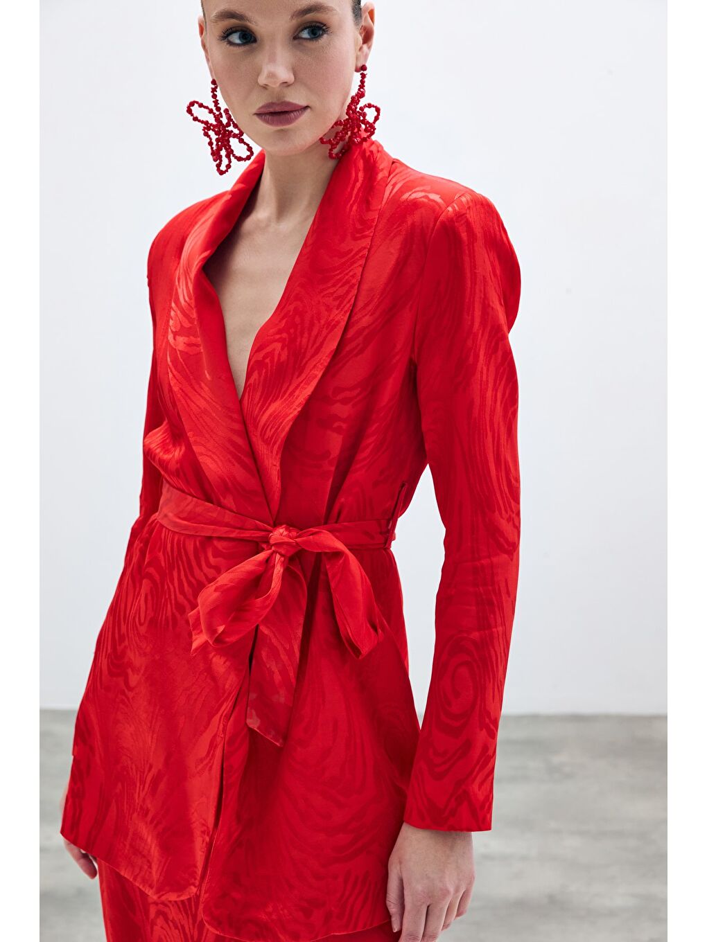 Kuşaklı Desenli Uzun Ceket - Kırmızı-2