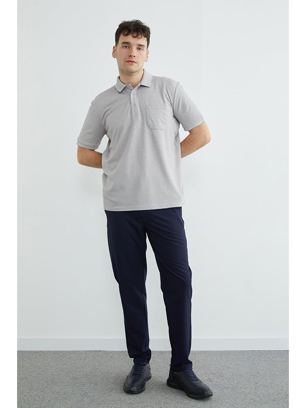 Gri Tek Cepli Polo Yaka Tişört-3