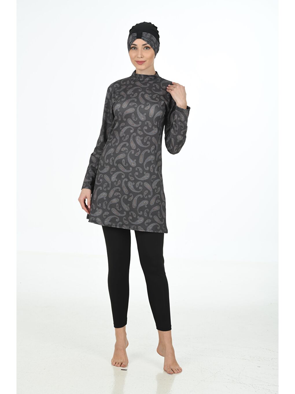 Siyah Tam Kapalı Elastanlı Tesettür Mayo 3321