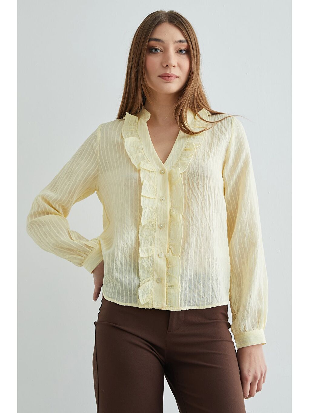 Sarı Önü Fırfırlı Çizgili Jakarlı Gömlek-1