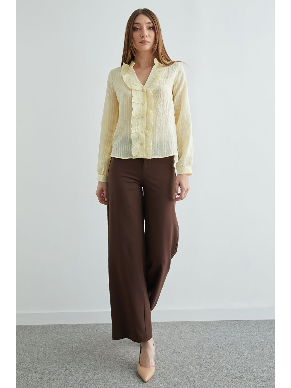 Sarı Önü Fırfırlı Çizgili Jakarlı Gömlek-2