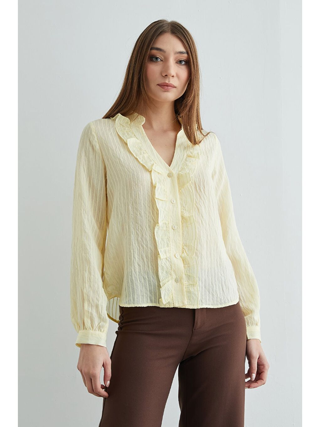 Sarı Önü Fırfırlı Çizgili Jakarlı Gömlek-3