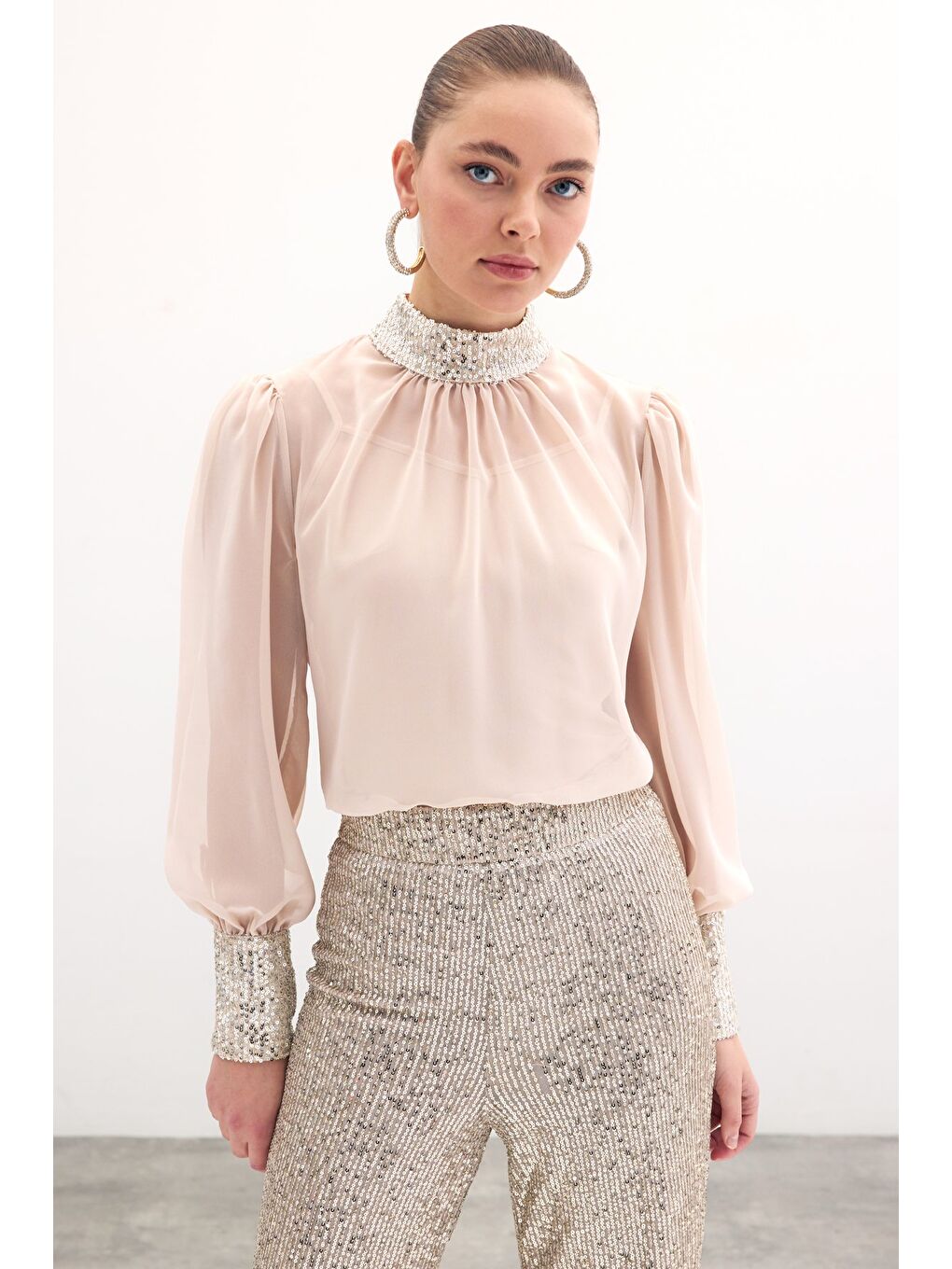 Payet Detaylı Bluz - Bej-2