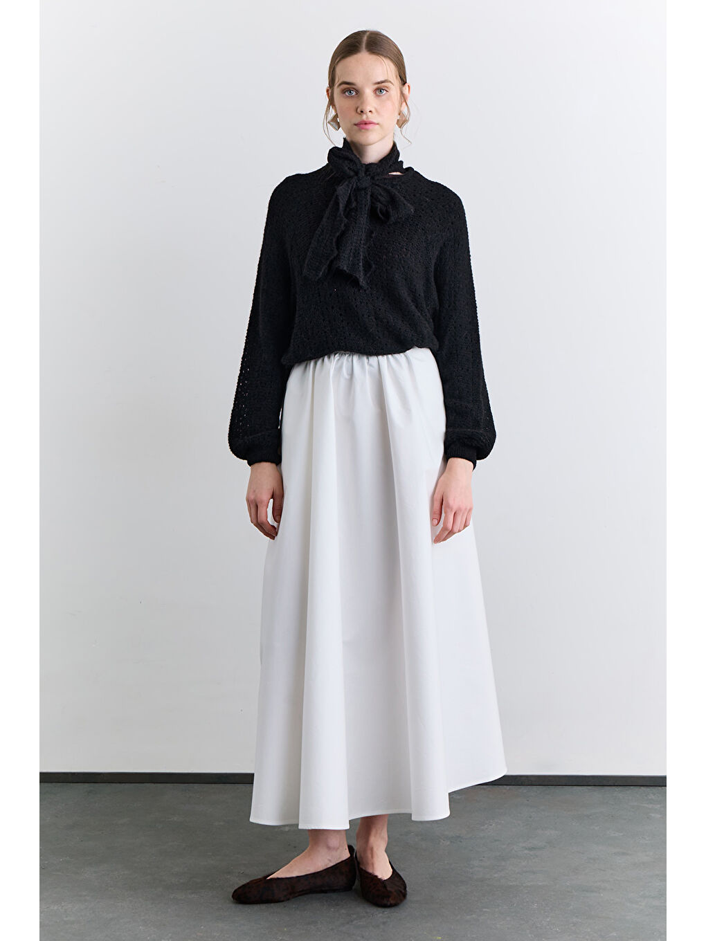 Bağlama Yakalı Ajurlu Kazak Siyah-1