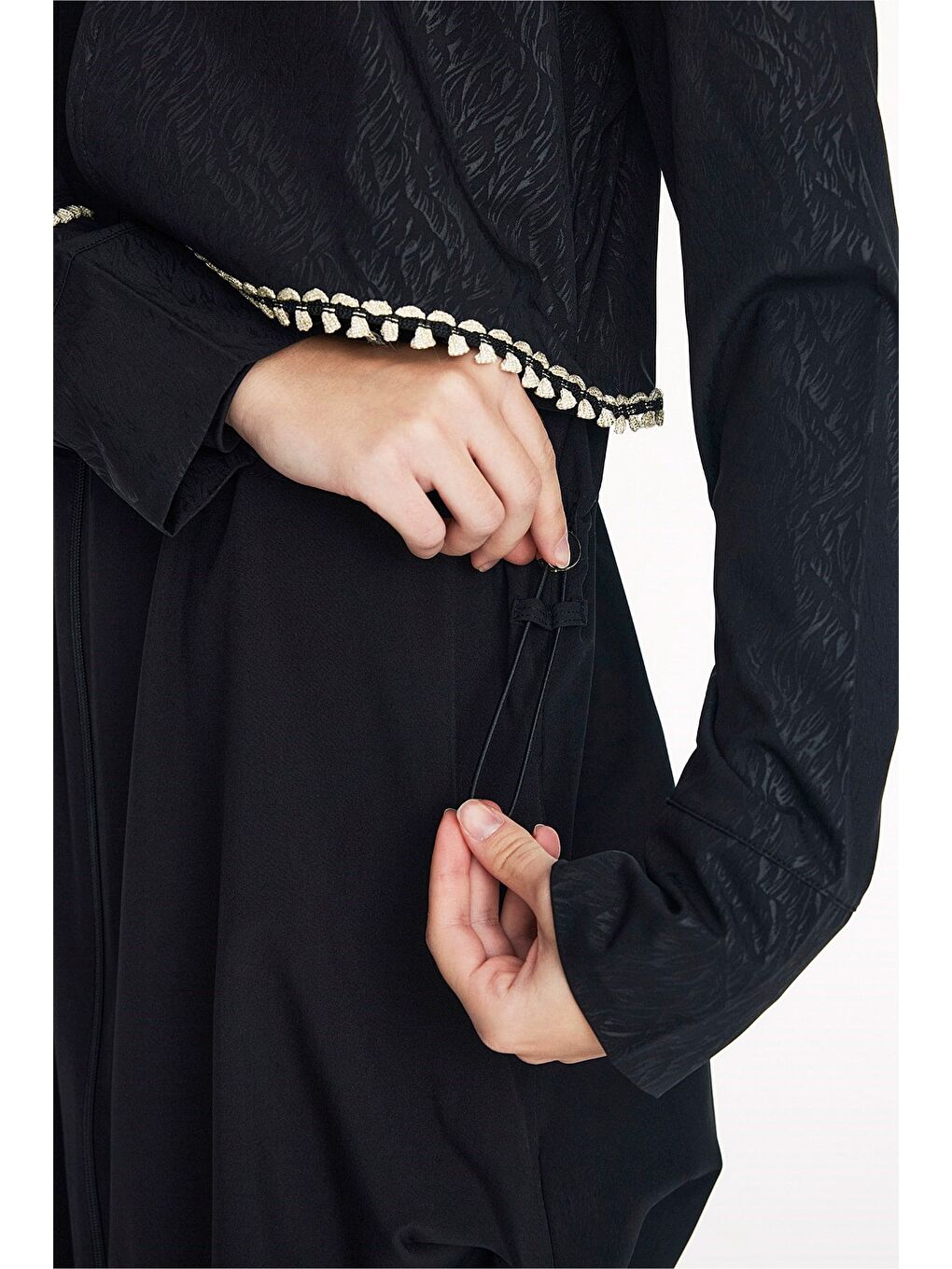 Vaha Koleksiyonu Dokulu Kumaş Siyah Tam Boy 5 Parça Tam Tesettür Mayo Takımı 5084-6