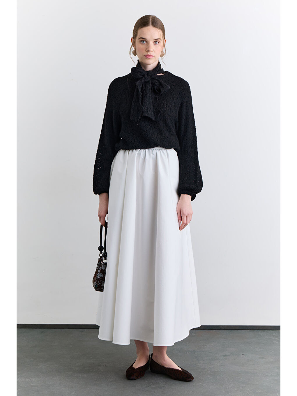 Bağlama Yakalı Ajurlu Kazak Siyah-3