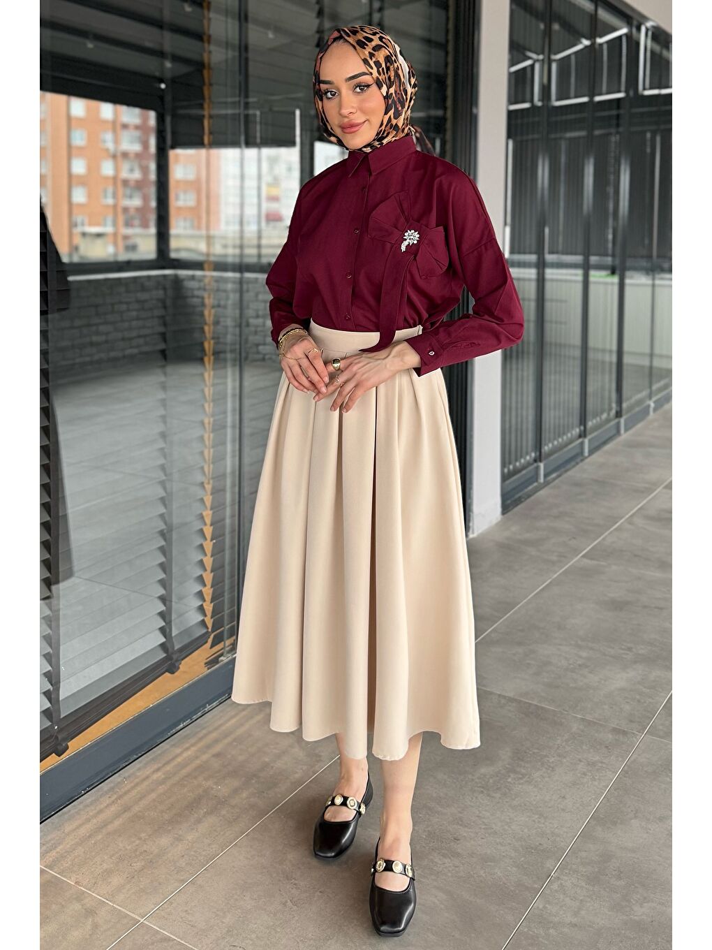 Bej Kadın Yan Fermuarlı Pileli Tesettür Etek