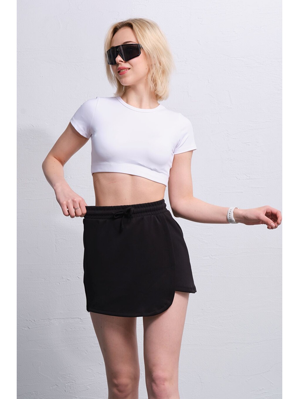 Siyah Modal Karışımlı Çift Görünümlü Şort Etek – Beli Lastikli ve Bağcıklı, Örme Kadın Skort @Treviso-1