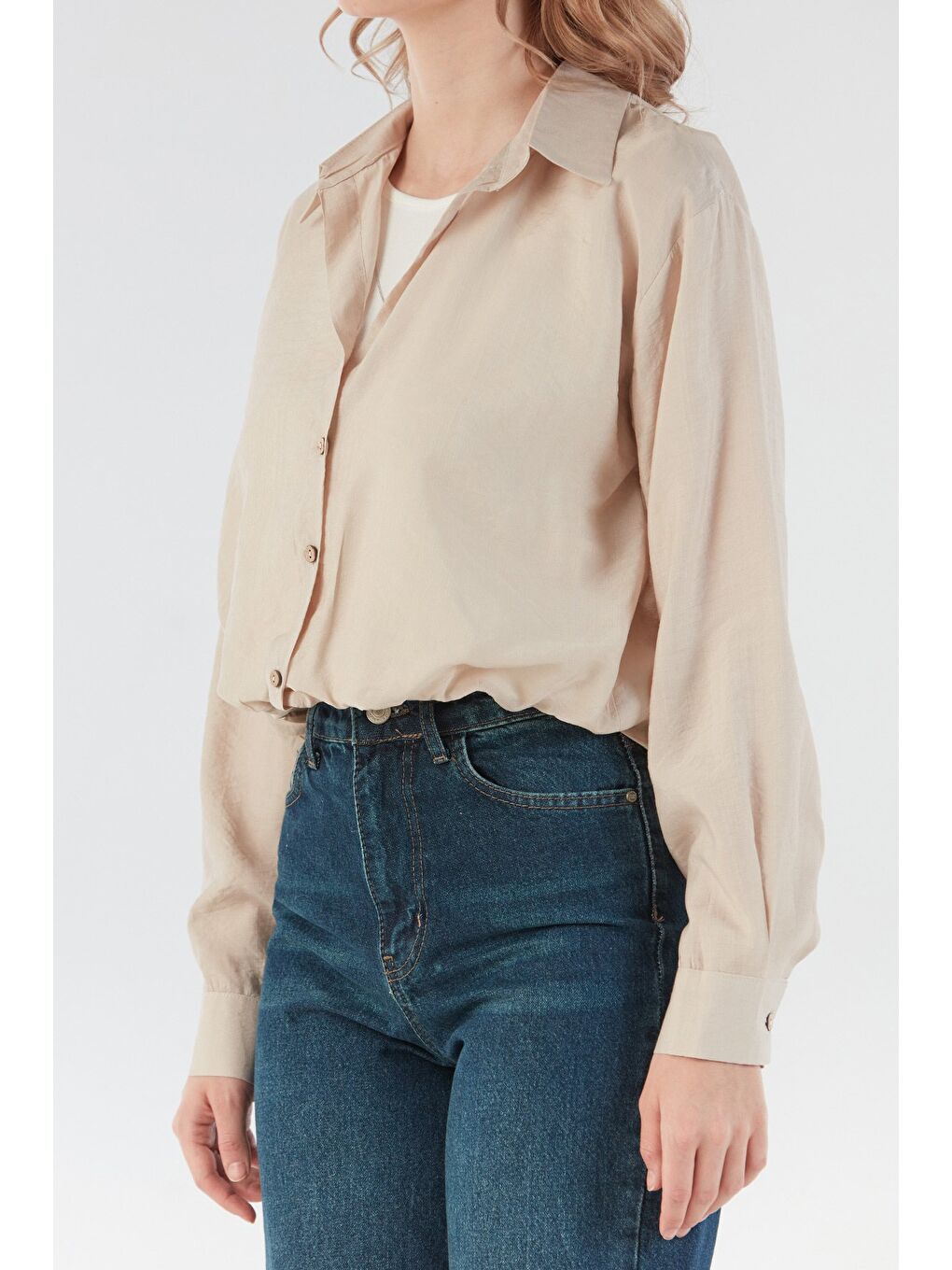 Bej Basic Body Detaylı Kolyeli Gömlek-4