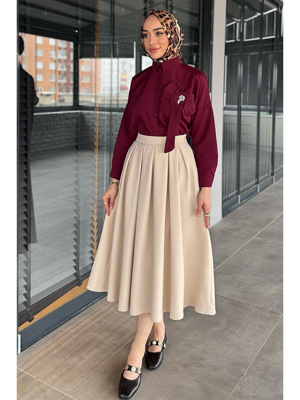 Bej Kadın Yan Fermuarlı Pileli Tesettür Etek-3