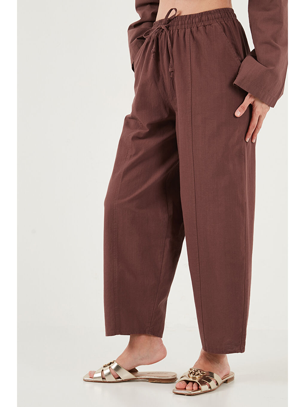 Kahverengi Pamuklu Hakim Yaka Kruvaze Düğmeli Kadın Takım 6928978-5