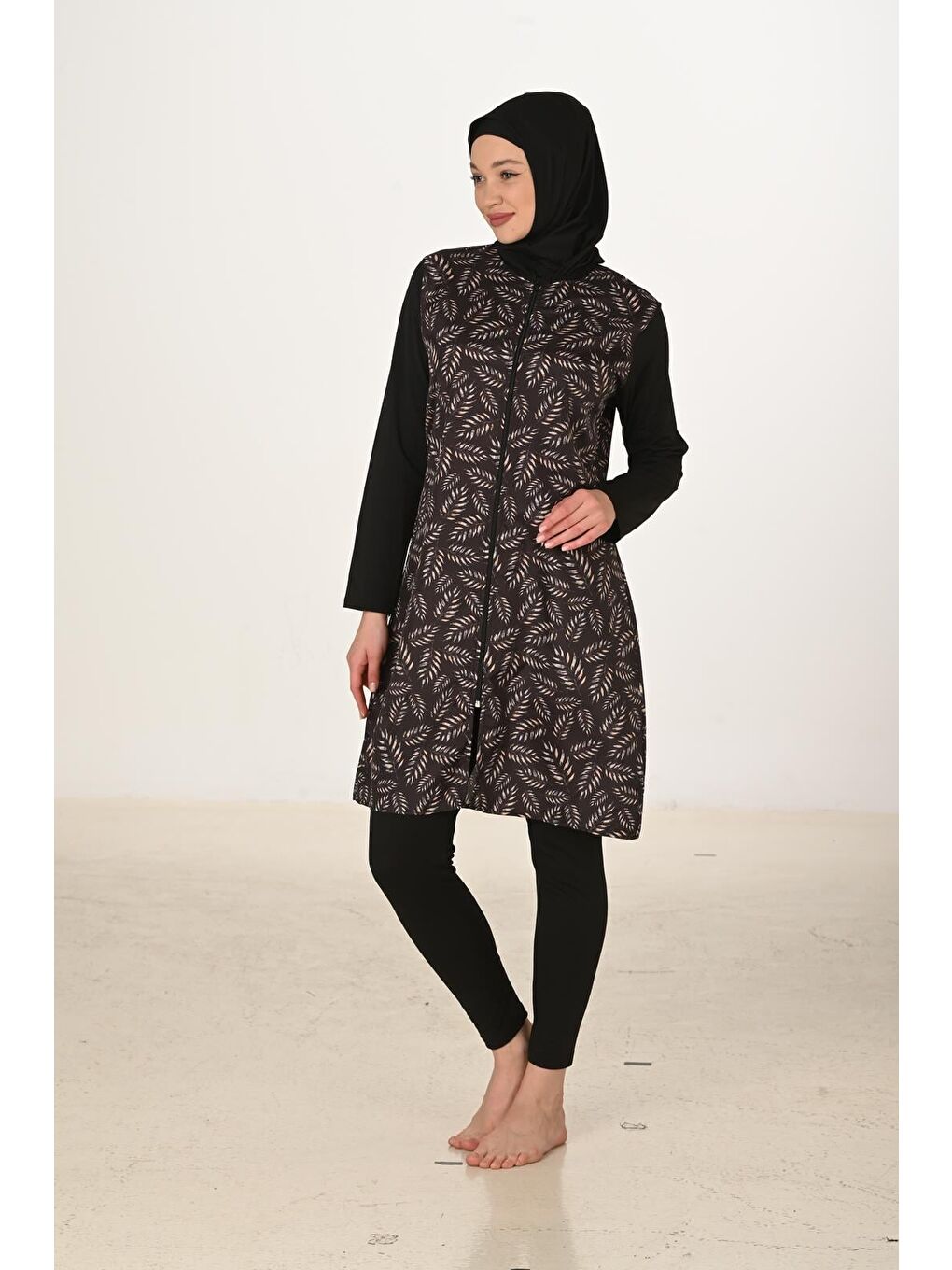 Siyah Tam Kapalı Desenli Paraşüt Kumaş Tesettür Mayo 3439