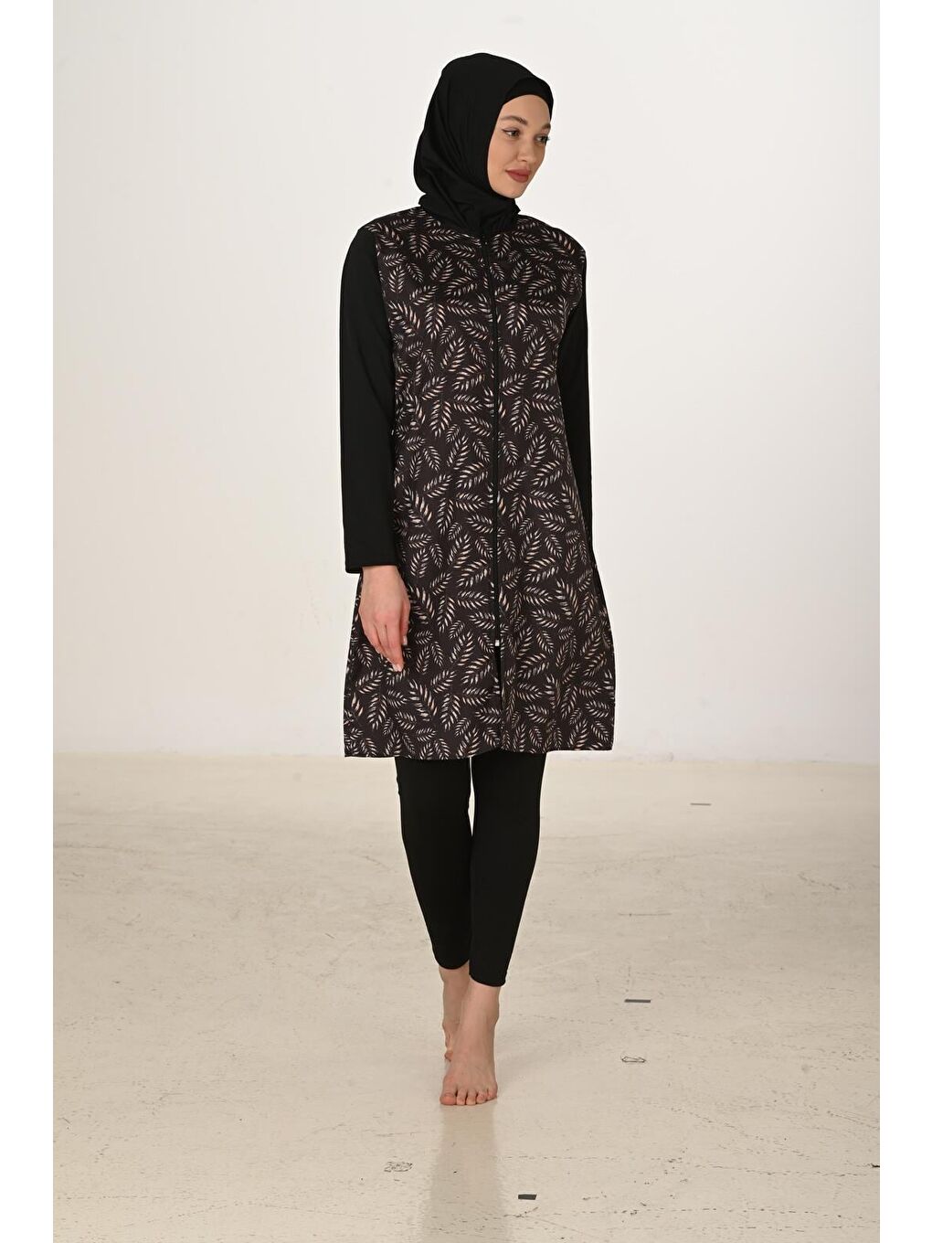 Siyah Tam Kapalı Desenli Paraşüt Kumaş Tesettür Mayo 3439-1
