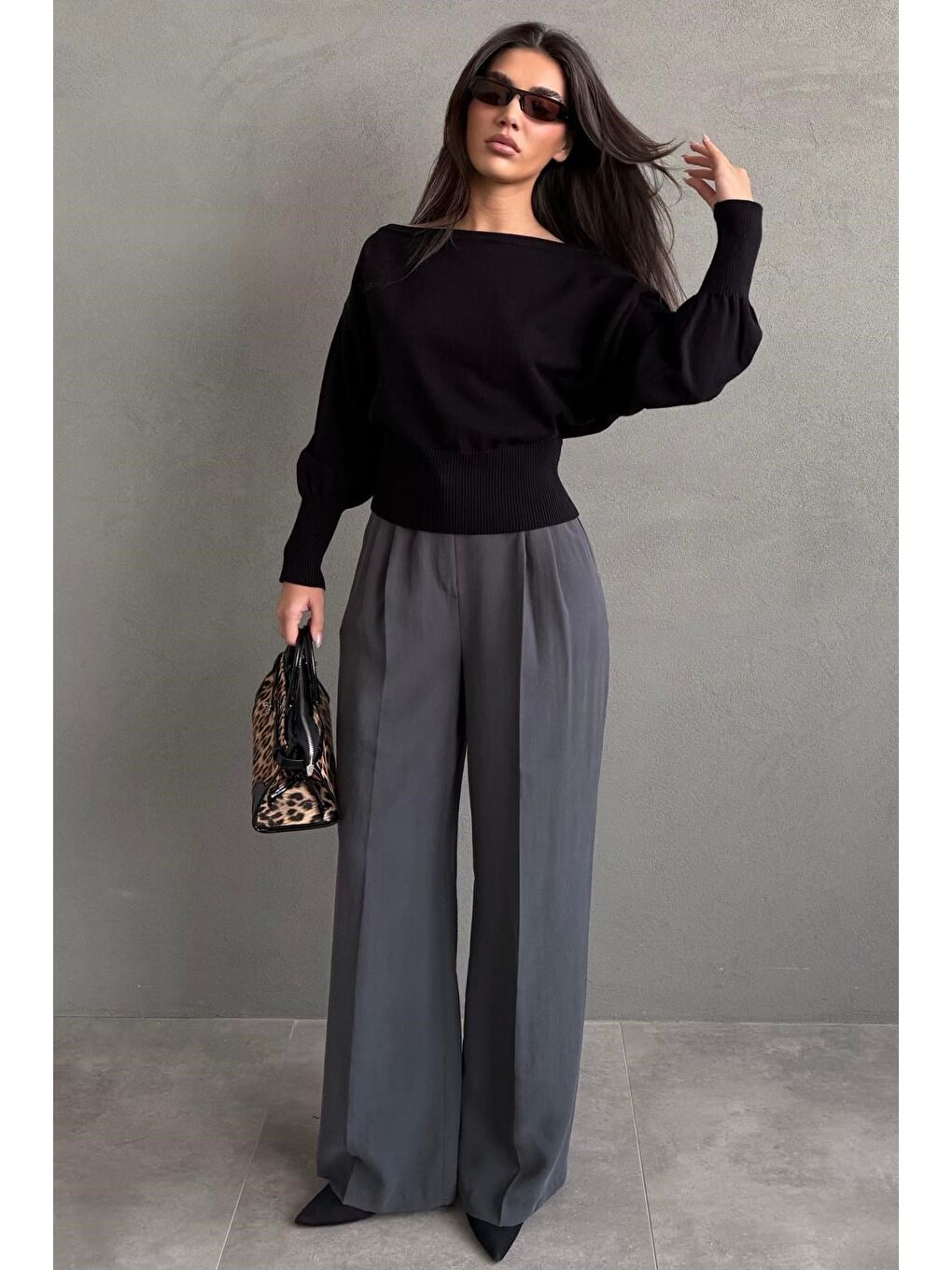 Siyah Ribbed Asimetrik Kesimli Kadın Kazak Mg2744-5