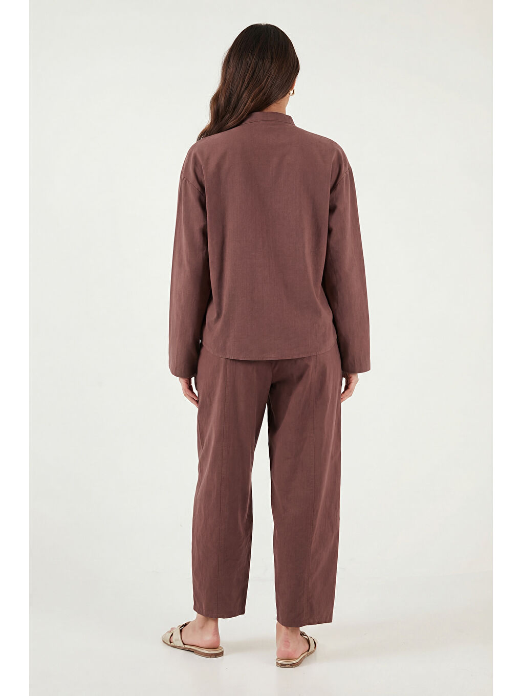 Kahverengi Pamuklu Hakim Yaka Kruvaze Düğmeli Kadın Takım 6928978-6