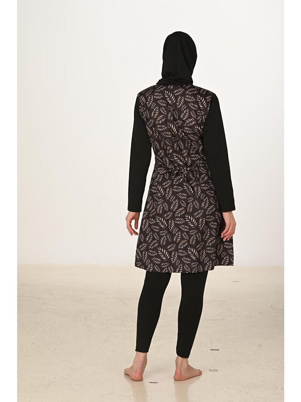 Siyah Tam Kapalı Desenli Paraşüt Kumaş Tesettür Mayo 3439-7