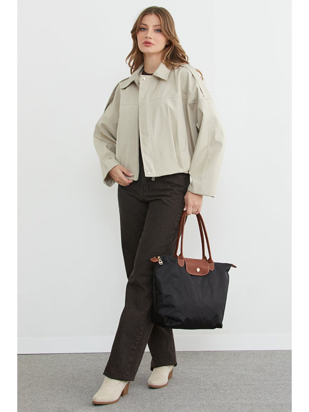 Bej Basic Omuz Detaylı Oversize Bomber Trençkot-3