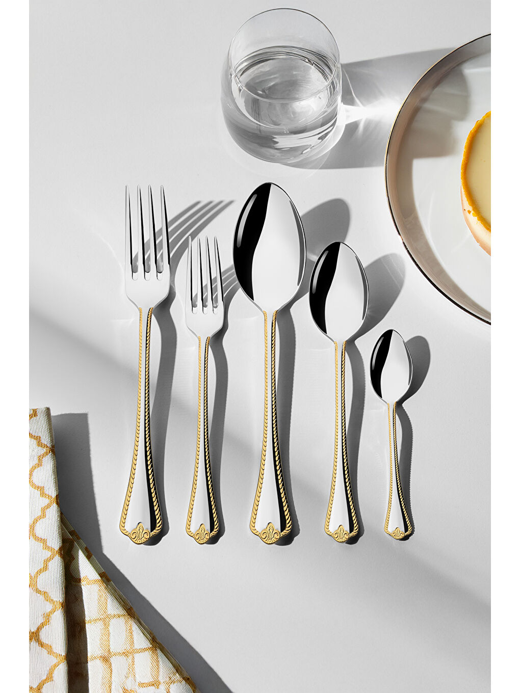 Sarı Fulya Altın Sade 6 Kişilik 30 Parça Kutulu Çatal Kaşık Takımı