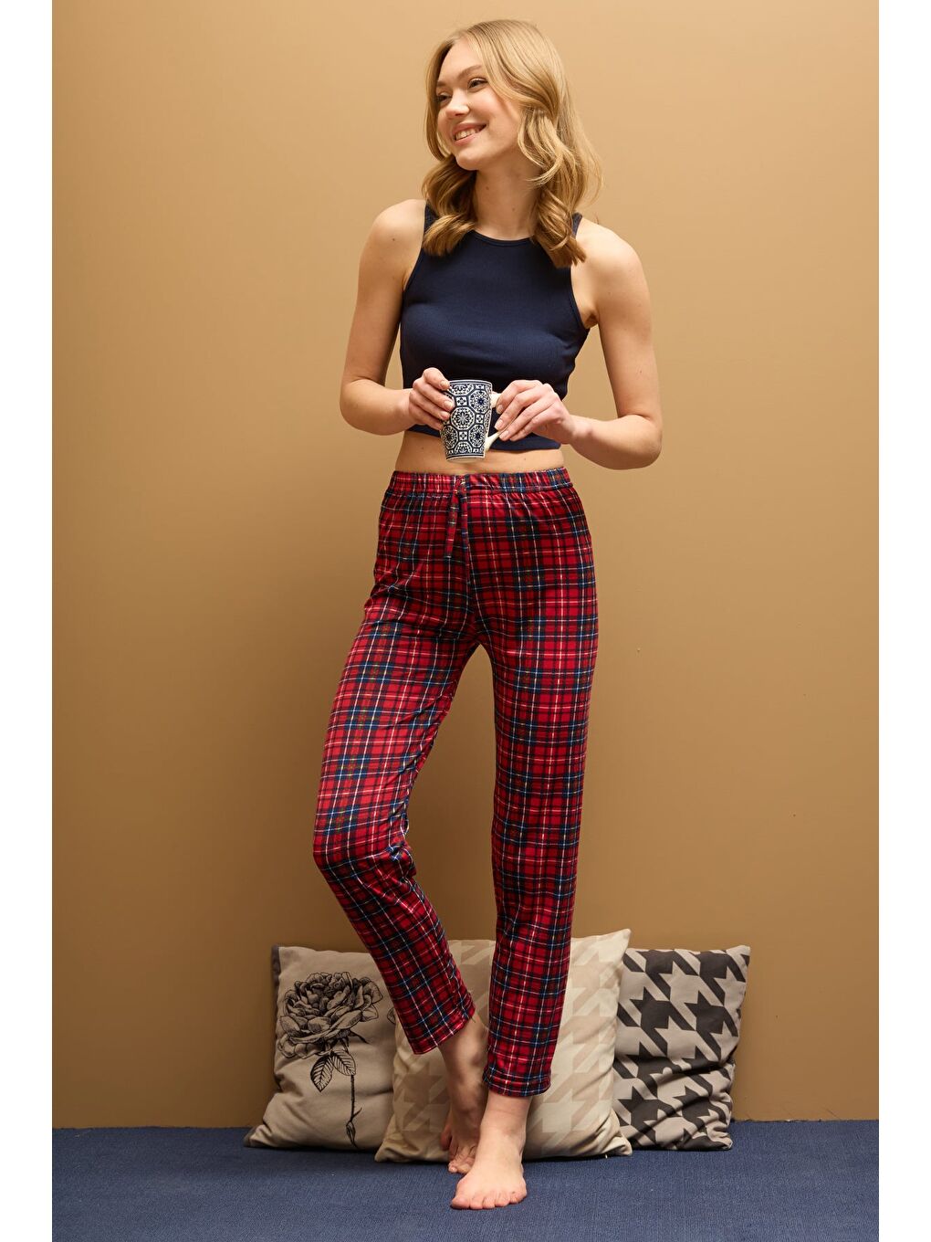 Kırmızı Ekose Desenli Beli Lastikli Pijama Altı