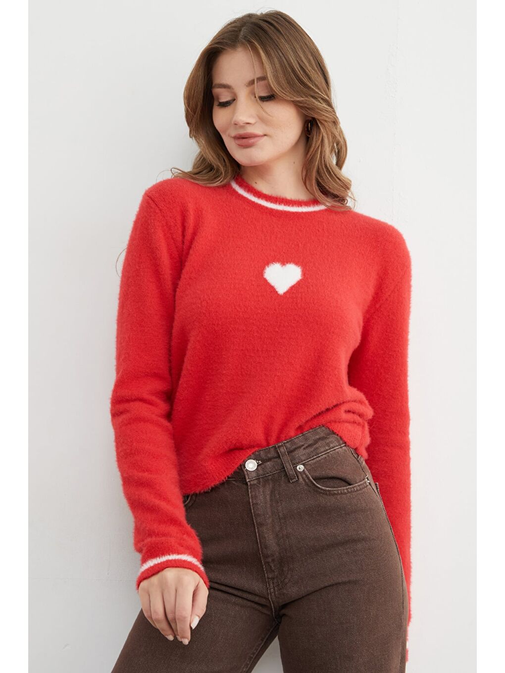 Kırmızı Kalp Desenli Bisiklet Yaka Sakallı Kazak