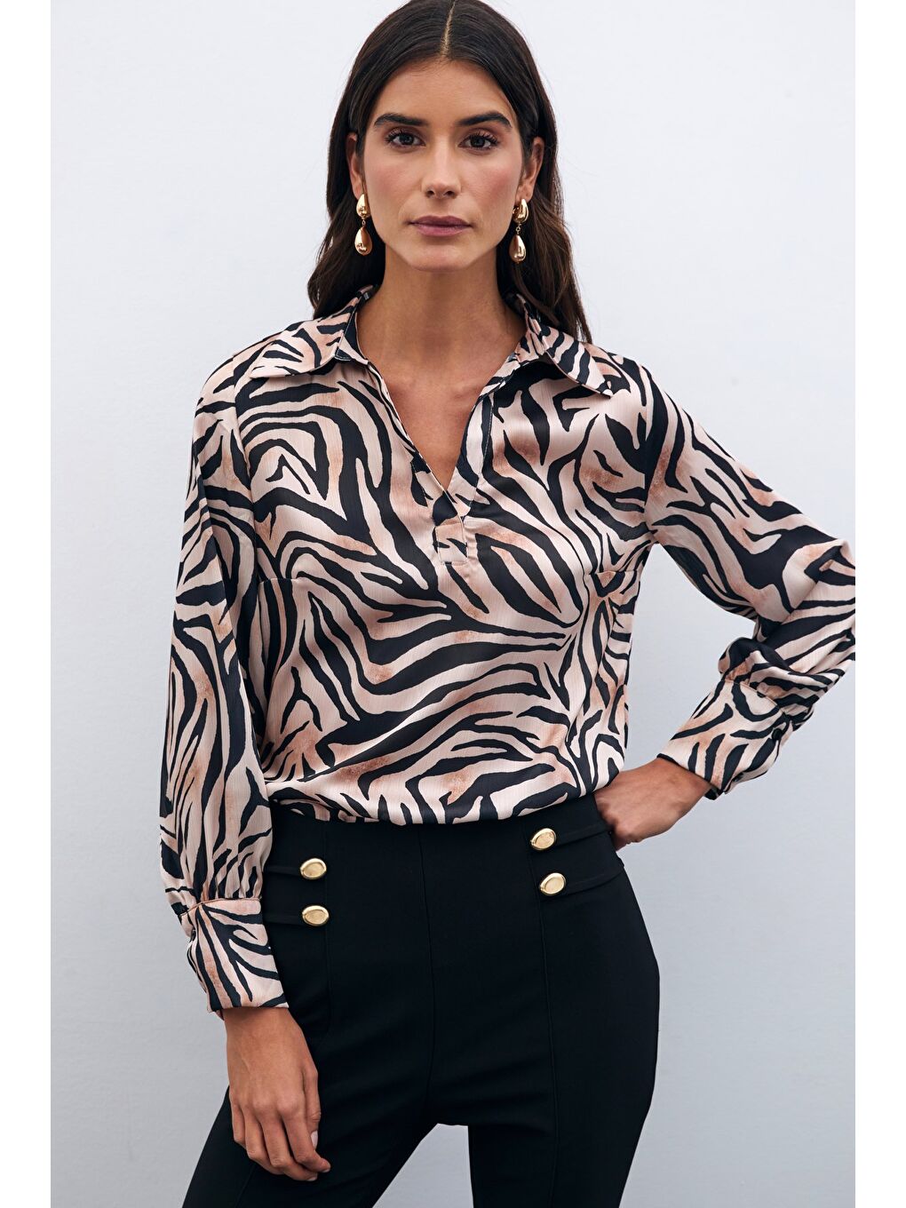 Desenli Gömlek Yaka Bluz - Siyah-2