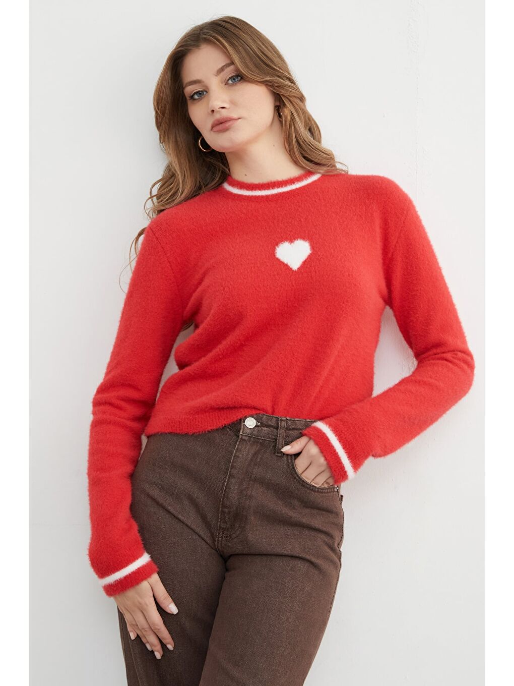 Kırmızı Kalp Desenli Bisiklet Yaka Sakallı Kazak-1